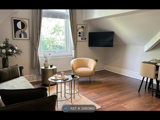 Ullet Road, Liverpool L17, 2 bed flat to rent, £1,400 pcm | PrimeLocation