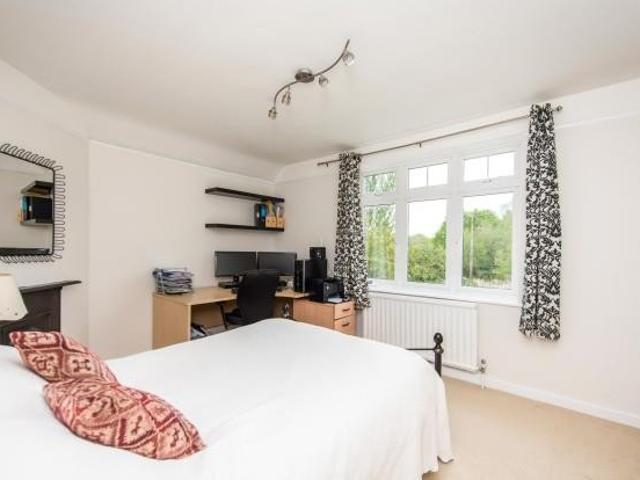 Ullin Street, London, E14