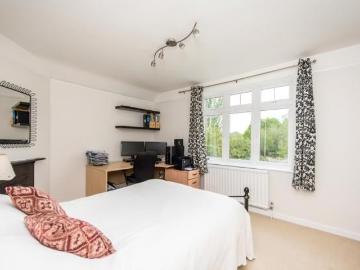Ullin Street, London, E14