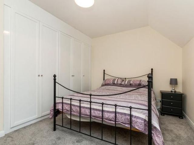 Ullin Street, London, E14