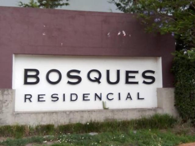ÚLTIMO TERRENO EN FRACCIONAMIENTO BOSQUES ICA