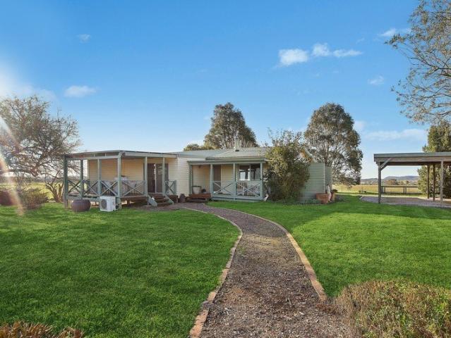 Ultimate Vineyard Lifestyle Escape