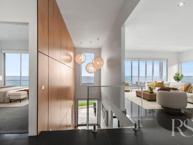 Ultimate Altona Waterfront Residence