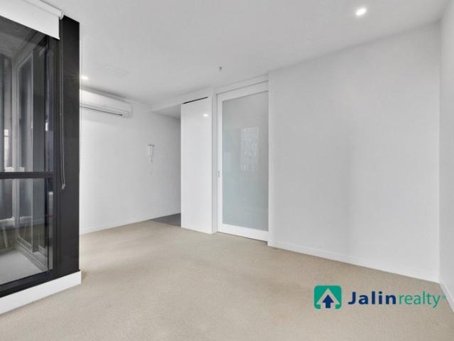 Ultimate CBD Convenience Stylish Living at MY80