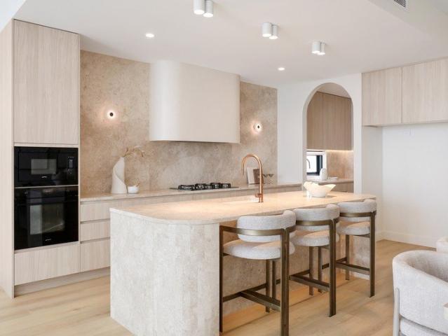 Ultimate contemporary luxury brand new build
