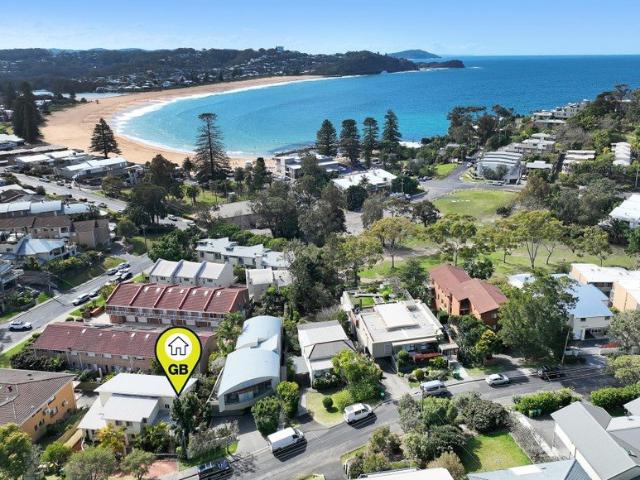 Ultimate Coastal Retreat 300m to the Beach
