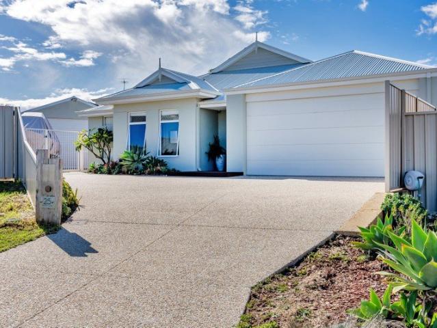 Ultimate Dudley Park Lifestyle, Premium Family Living on 778m² with Pool, Workshop & Side Access