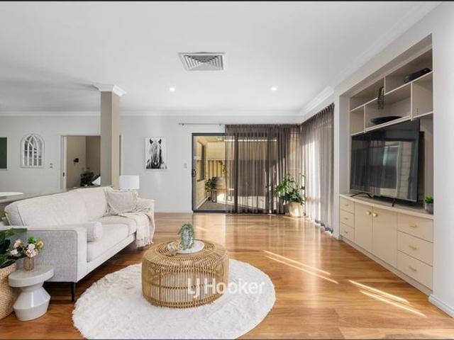 Ultimate Family Home in Coastal Location!