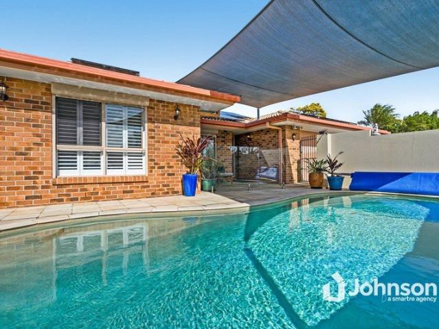 ULTIMATE FAMILY OASIS LOW SET BRICK HAVEN WITH PRIVATE POOL AND OUTDOOR LIVING