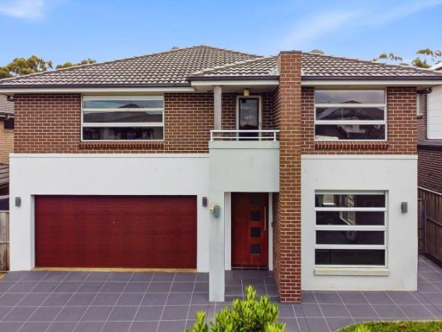Ultimate Family Living in One of The Ponds' Most Desirable Locations