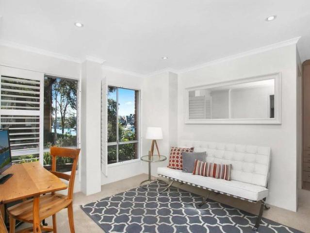 Ultimate Harbour Side Studio on the Birchgrove Peninsula