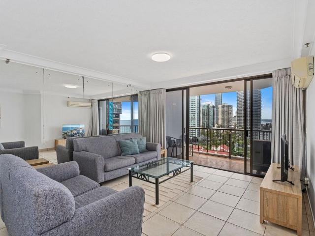 Ultimate in Easy, Breezy, Coastal Living!