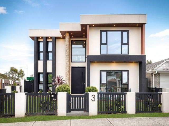 ULTIMATE LUXURY LIVING CINEMA, POOL & DESIGNER FINISHES