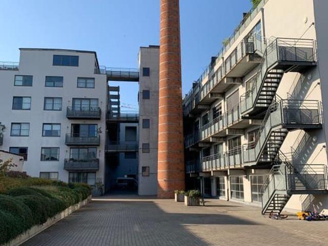 Ultra bright penthouse with large sunny terrace