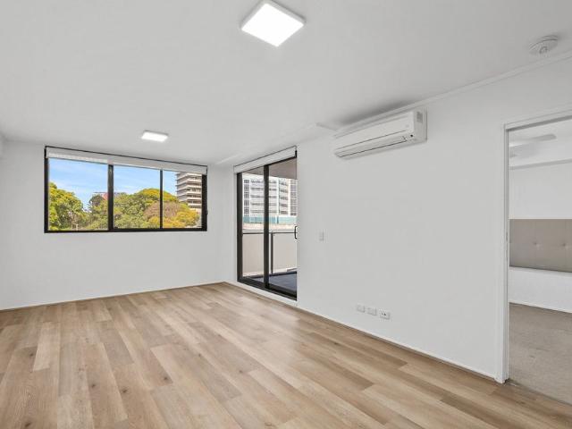 Ultra Convenient Apartment