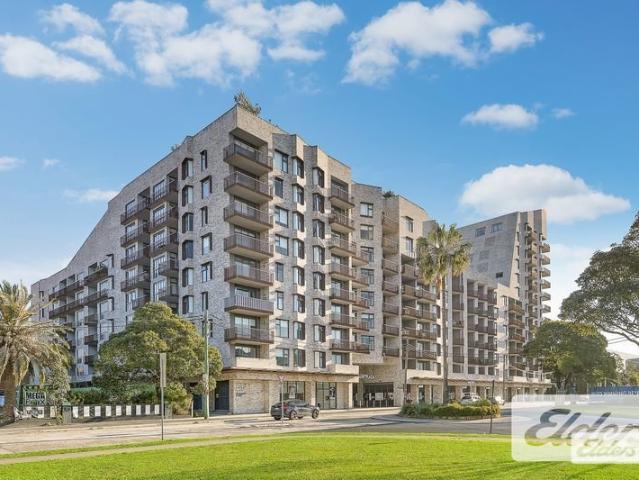 Ultra Convenient, Stylish Two Bedrooms