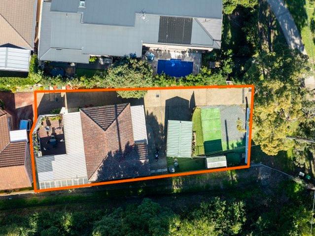 Ultra Convenient Single Level Home