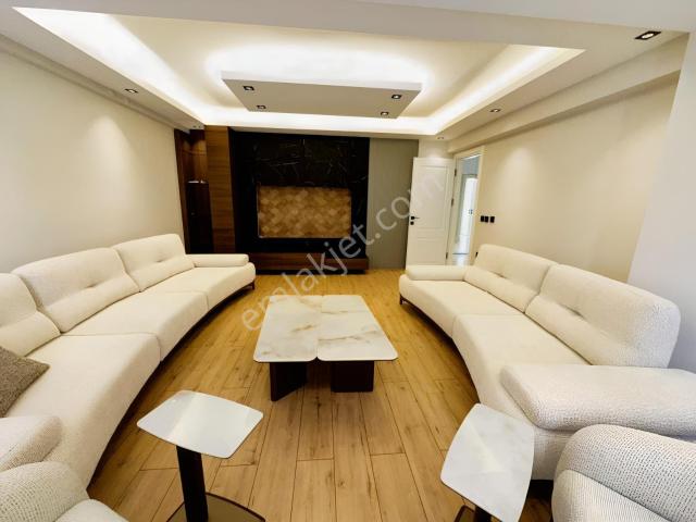 Ultra Lüks Eşyalı. Modernize Edilmiş, Tramvaya Cephe, Klimalı