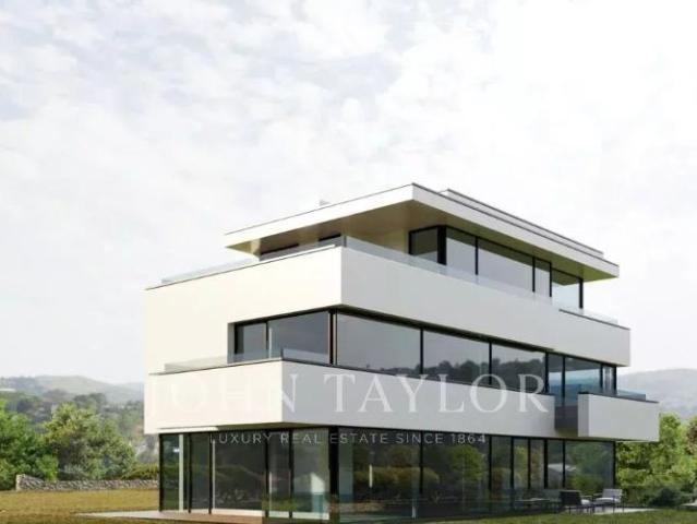 Ultra luxuriöses, modernes Anwesen im Bau