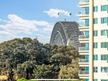Ultra Luxury Waterfront Residence in Barangaroo