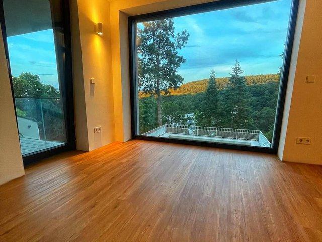 Ultra Modern 1 Bedroom Apartment with Panoramic Views & Absolute Privacy