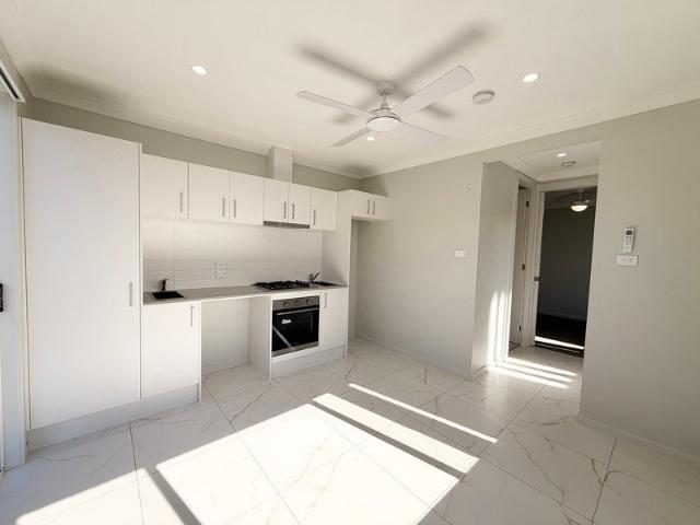 Ultra Modern 1 Bedroom Granny Flat