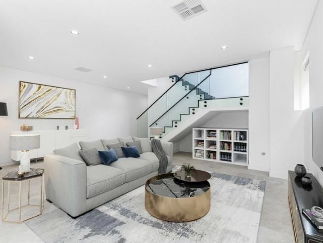Ultra Modern 4 Bedroom Duplex