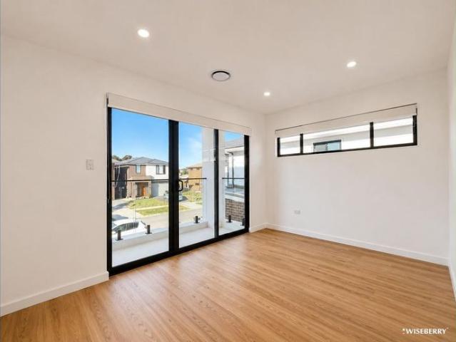 2 Weeks Free Rent! Meters from New Shops