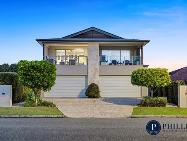 Ultra Modern Designer Townhome in the Heart of Paradise Point