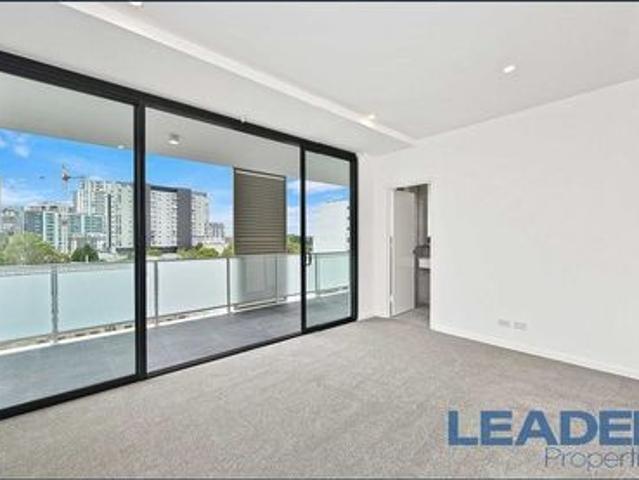 Ultra Modern, Luxurious Apartment ready to move in