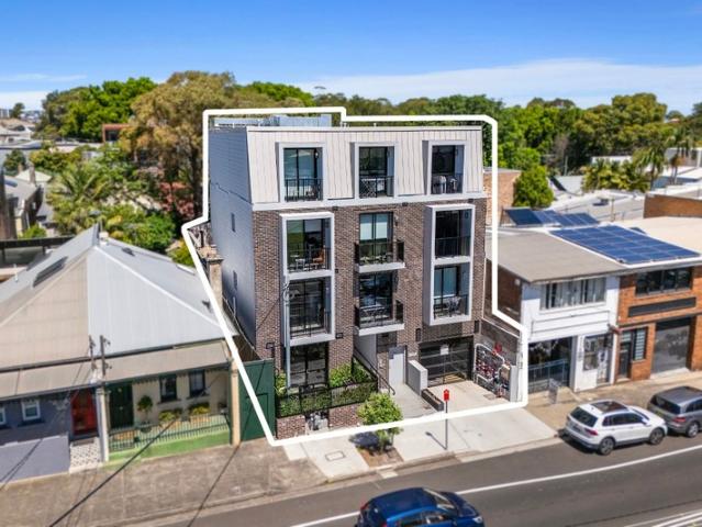Ultra Modern Registered Boarding House in the Heart of St Peters