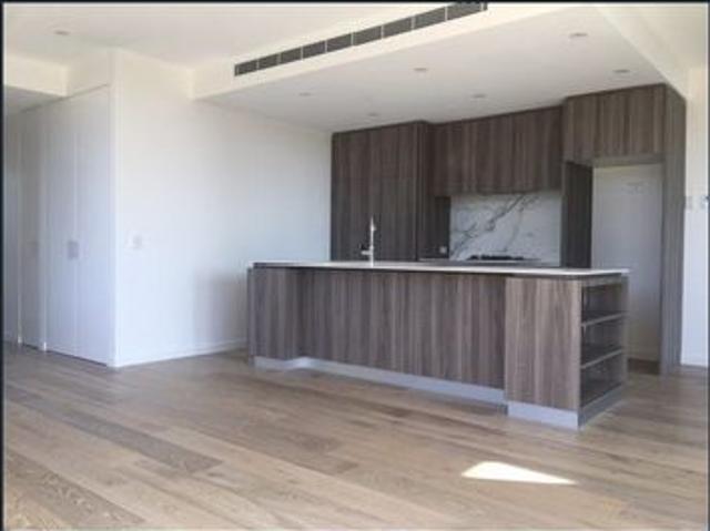 Ultra modern two bedroom apartment in latest building Macquarie Green