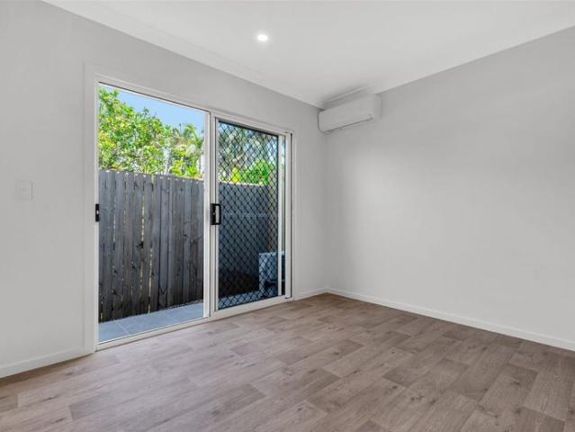 ULTRA MODERN UNFURNISHED DARRA STUDIO!