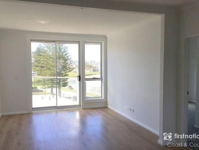 Coastal Apartment Just Moments from Seven Mile Beach