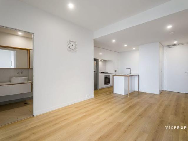 Ultramodern Living on the Hill Fully furnished