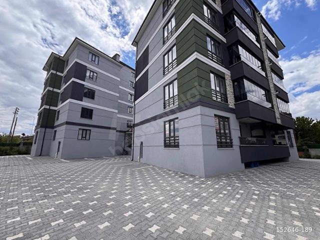 ULUĞBEY MAHALLESİNDE OTURUMA HAZIR 3+1 LÜKS SATILIK DAİRE