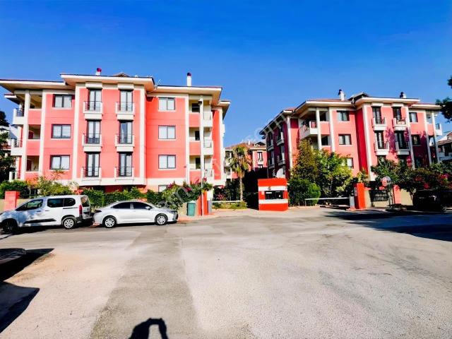 Uluç Konaklar'da 3+1 Katta trkçe/frsça