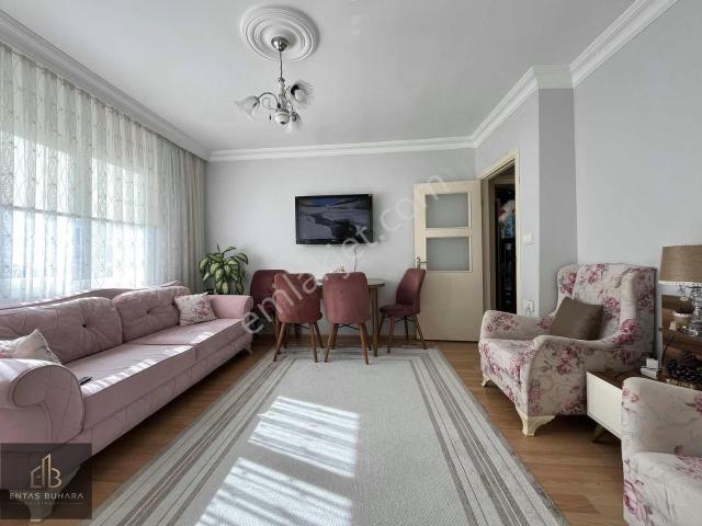Ulubatlı Hasan Caddesi Üzerinde Satılık 2+1 Daire