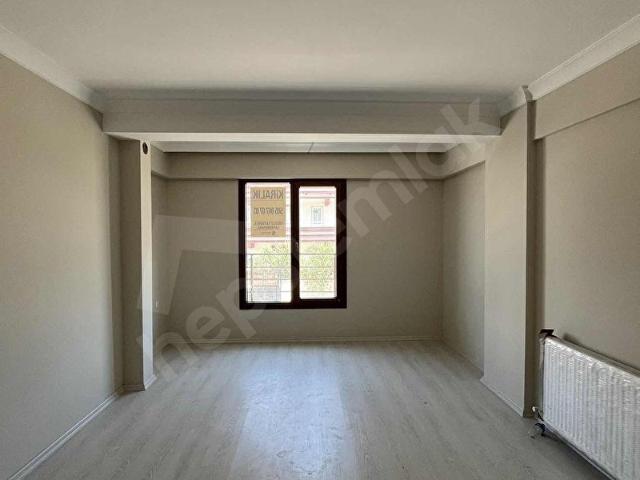 Ulucami Mahallesi Yeni Garaj Yakını 2+1 100 M2 Kiralık Daire
