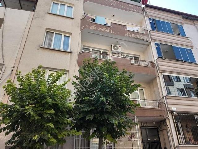Ulucami Mahallesinde 3+1 | 140 M² | Çift Balkon | Teraslı Daire