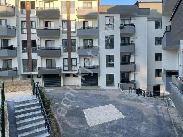 Ulucan'dan İnegöl Artrium Sitesinde Kiralık 2+0 Daire