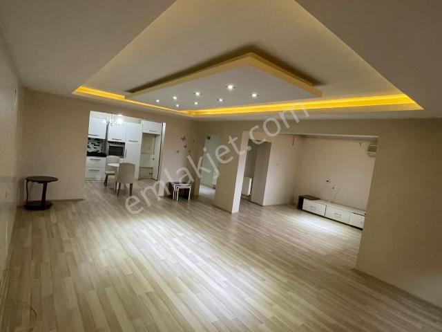 Ulucan'dan İnegöl Merkezde Kiralık 2+1 Jakuzili 150m Daire
