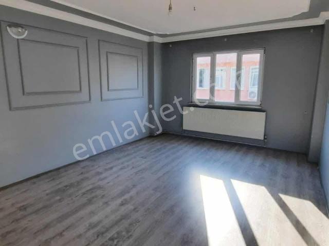 Ulucan'dan İnegöl Merkezde Kiralık 3+1 Daire
