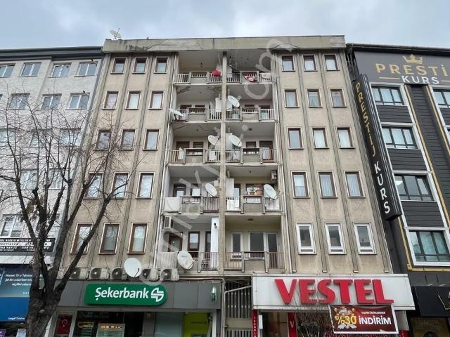 Ulucan'dan İnegöl Merkezde Satılık 2+1 Jakuzili 150m Daire
