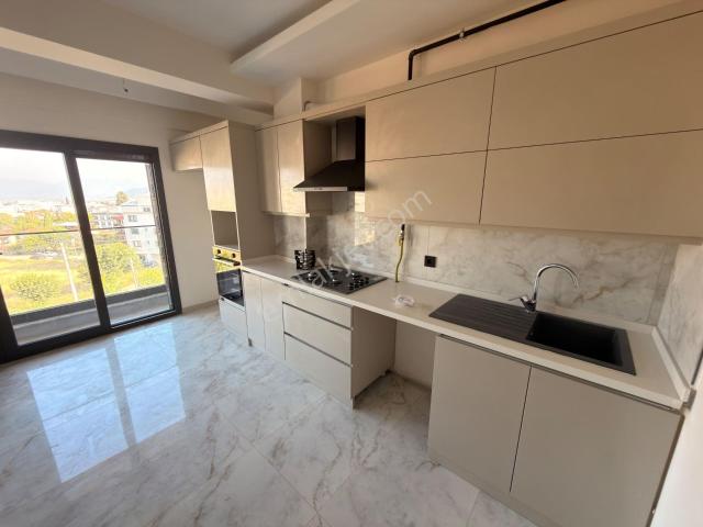 Ulucak Mustafa Kemal Site İçi 145 M2 Satılık 3+1 Daire Havuzlu