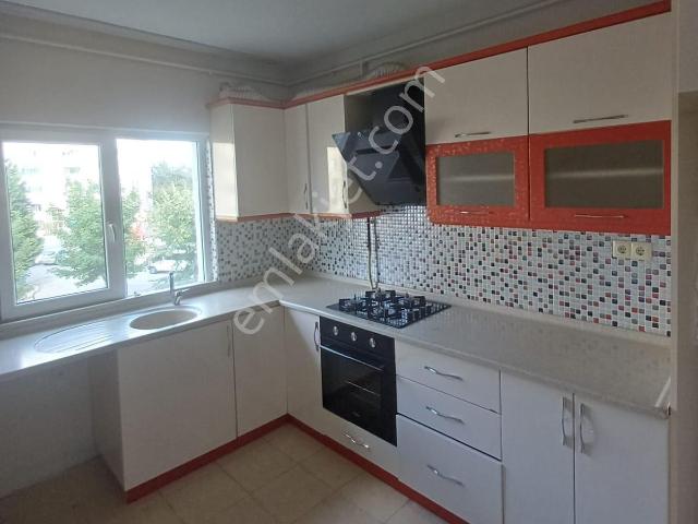 Ulugazi Toki Konutlarında Kiralık 3+1