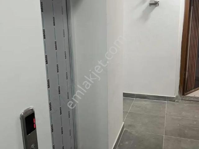 Ulukışla Merkez 3+1 Kaloriferli Asansörlü Satılık Daire
