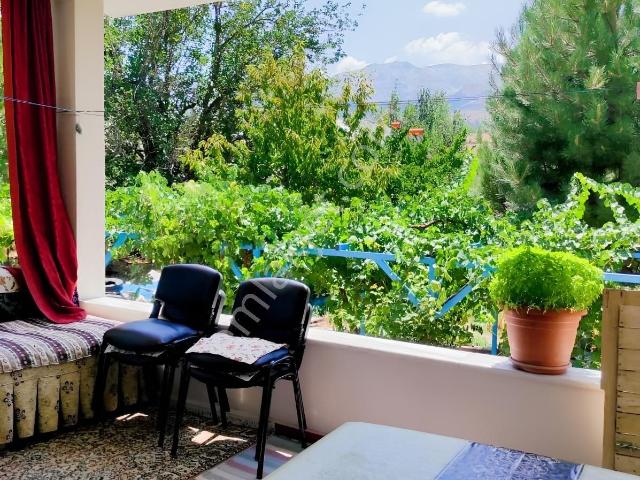 Ulukışla Hasangazi Yaylasında 1508 M2 İçinde Satılık Müstakil Ev