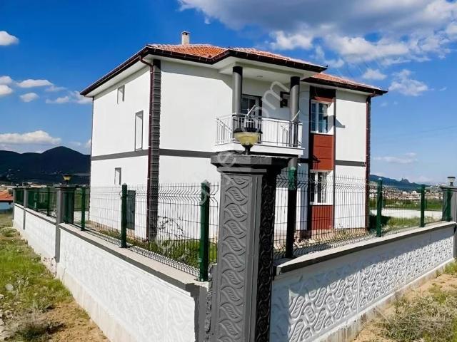 Ulukışla Kemalpaşa Acıpınar Satılık Villa