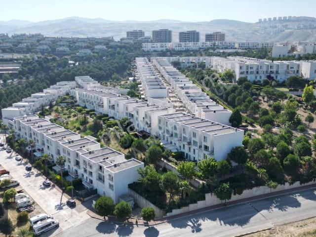 Ulukent 35 Sokak 3+1 Kiralık Villa